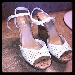 Arizona wedges, size 7.